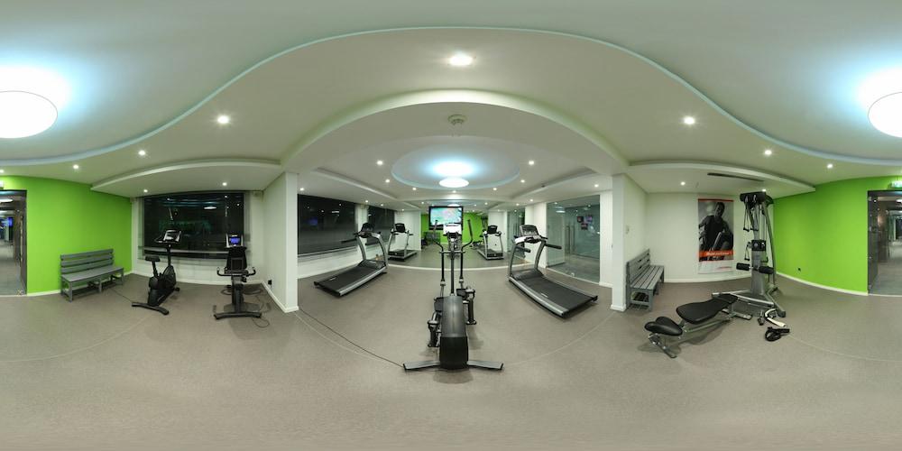 Hotel Farah Casablanca Ngoại thất bức ảnh The gym at the hotel