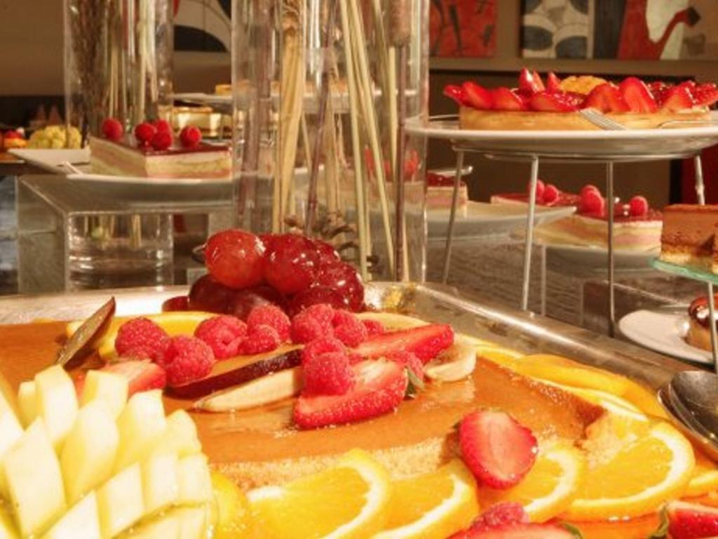Hotel Farah Casablanca Ngoại thất bức ảnh A fruit tart